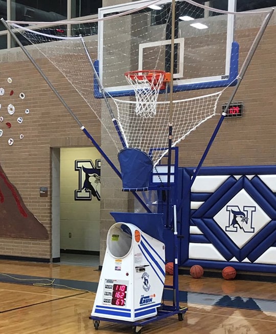Basket outlet ball machine