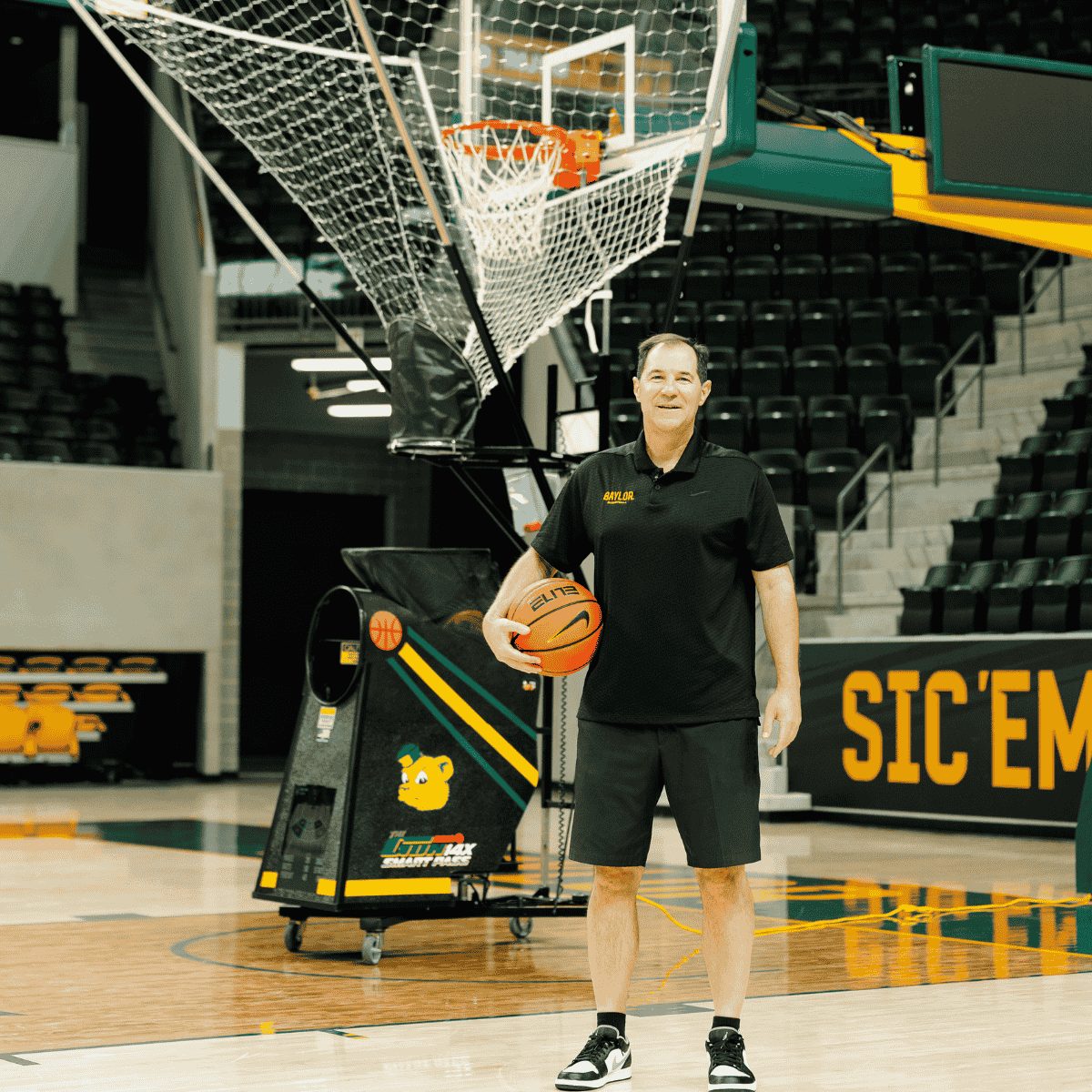 The Gun 14X Smart Pass Scott Drew Baylor